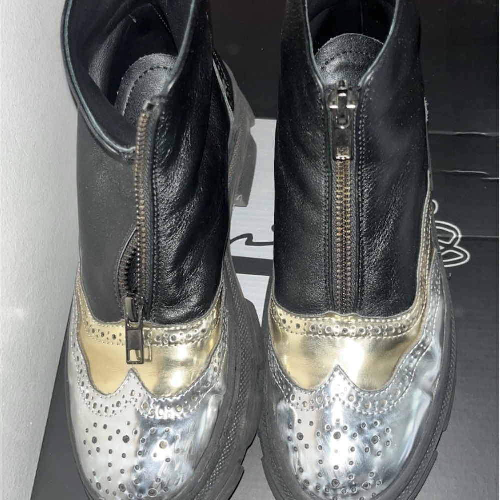 Kids Girls Size 35 Manuela De Juan Black leather & metallic Wingtip zipper Boots